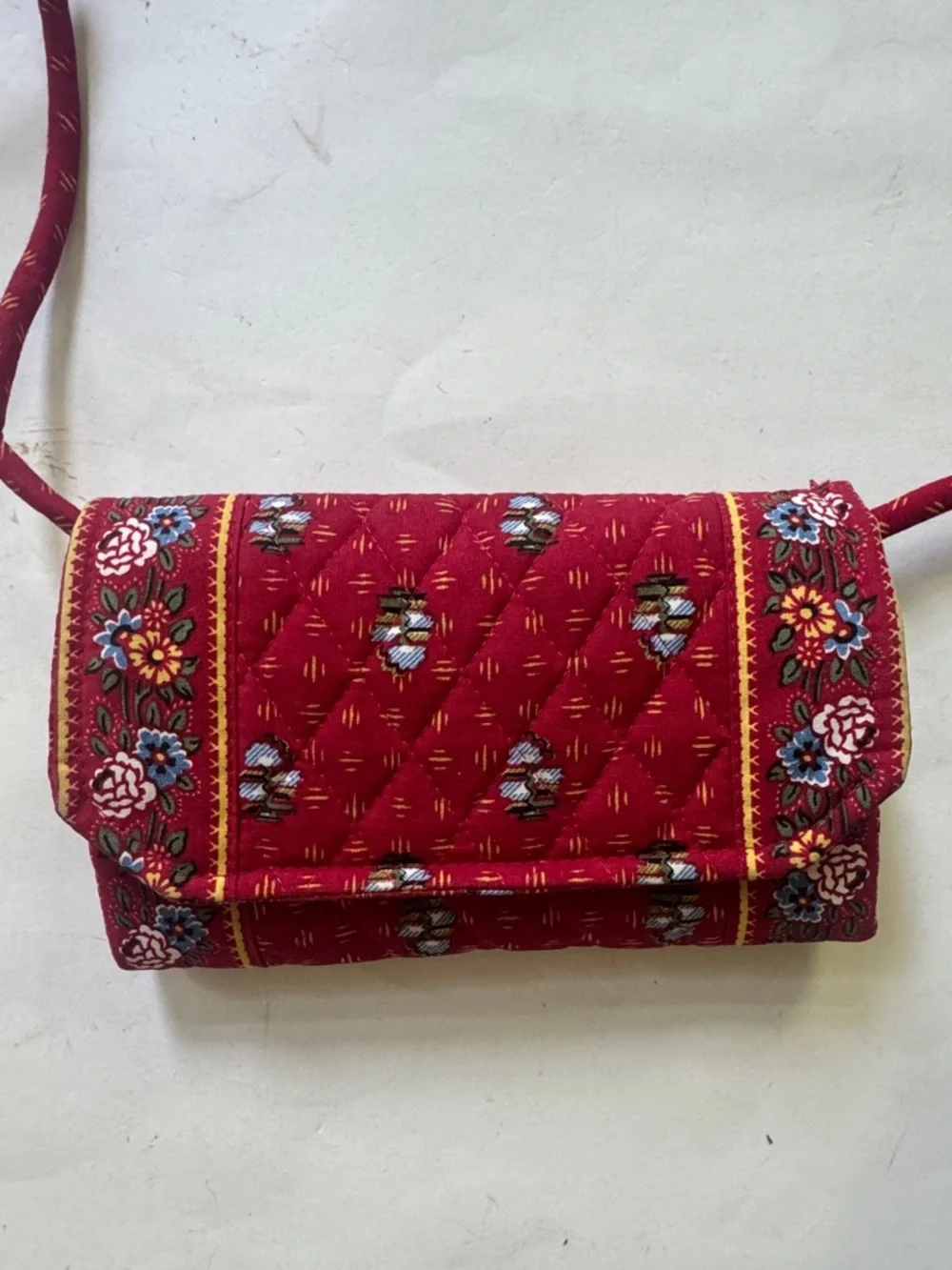 VERA BRADLEY Crossbody Wallet Provincial Red Paisley NWT KL